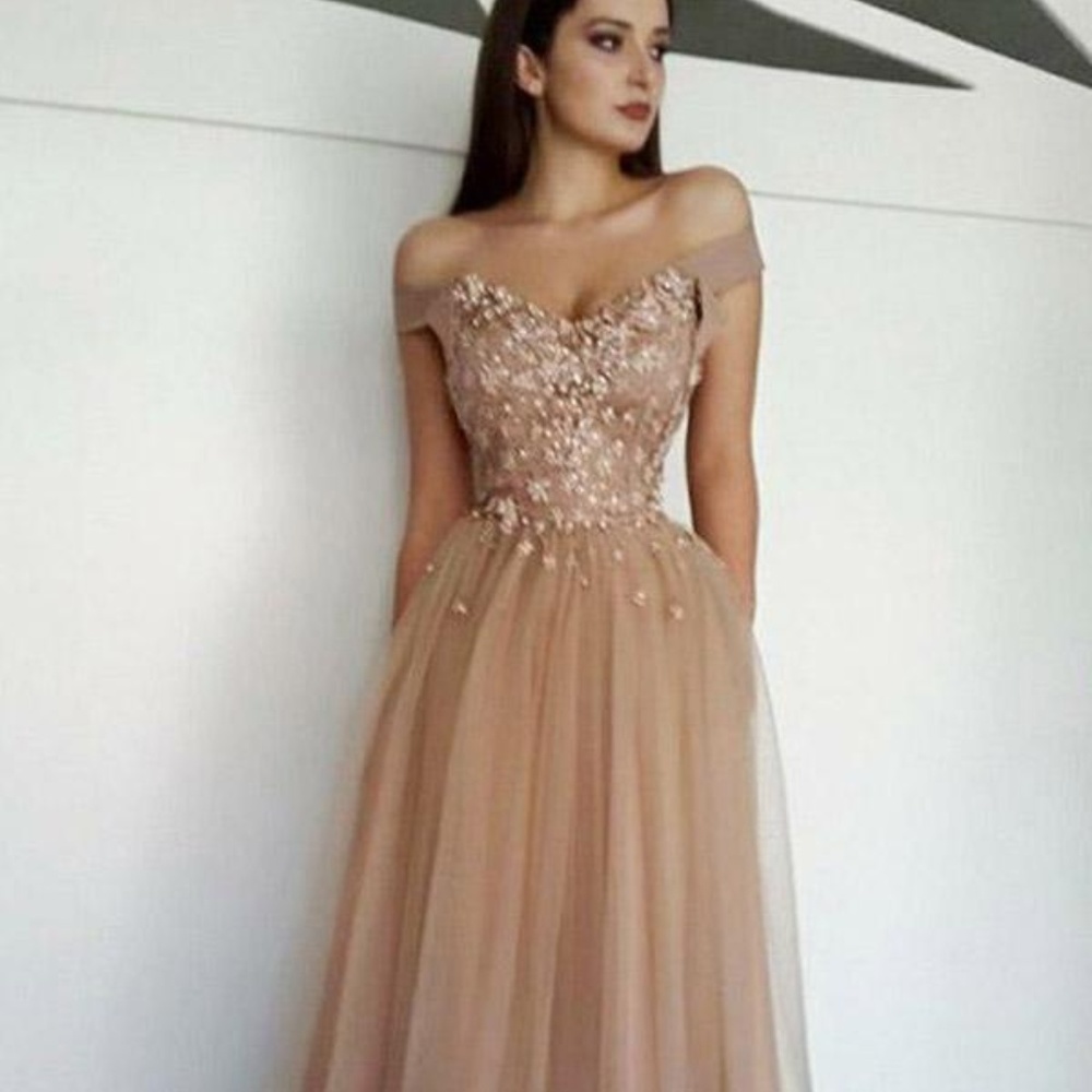 NEW CLASSIC-Romantic style ball gown size 8